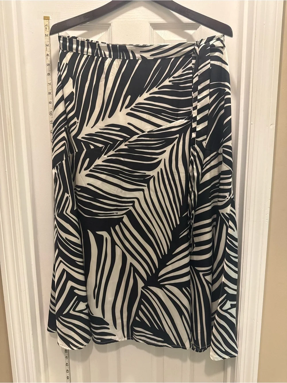 Black and White Palm Leaf Midi Skirt by Hutch